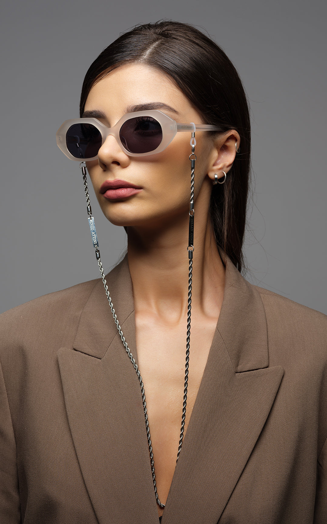 Santorini / Beige (GY) + Dark Black Lens.