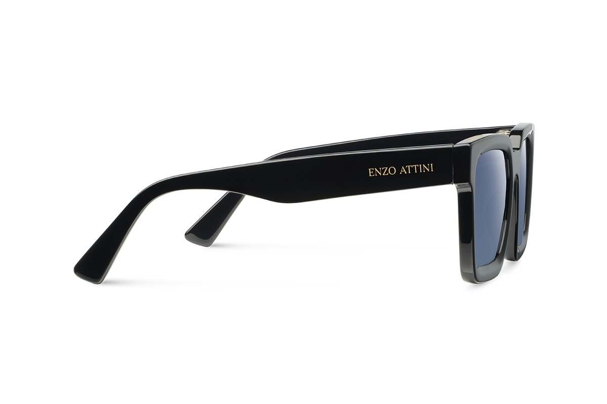 Le Rocher / Black + Dark Black Lens.