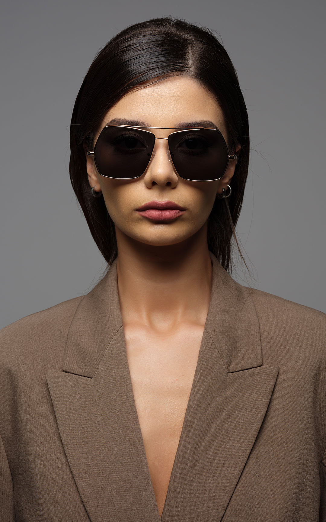 Lake Geneva / Tortoise & Gold Color + Dark Black Lens.